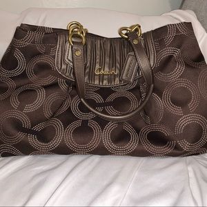 COACH HANDBAG